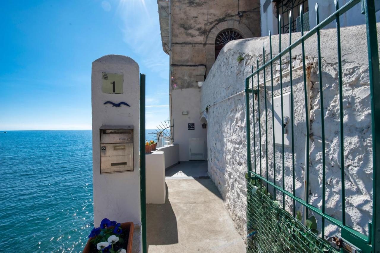 Ferienwohnung Il Nido Del Gabbiano Minori Exterior foto