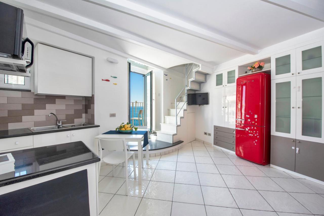 Ferienwohnung Il Nido Del Gabbiano Minori Exterior foto